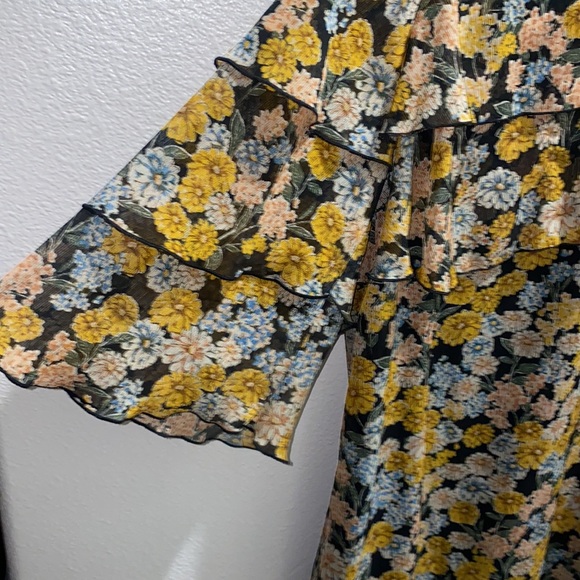 Zara Floral Ruffle Dress - Picture 2 of 6